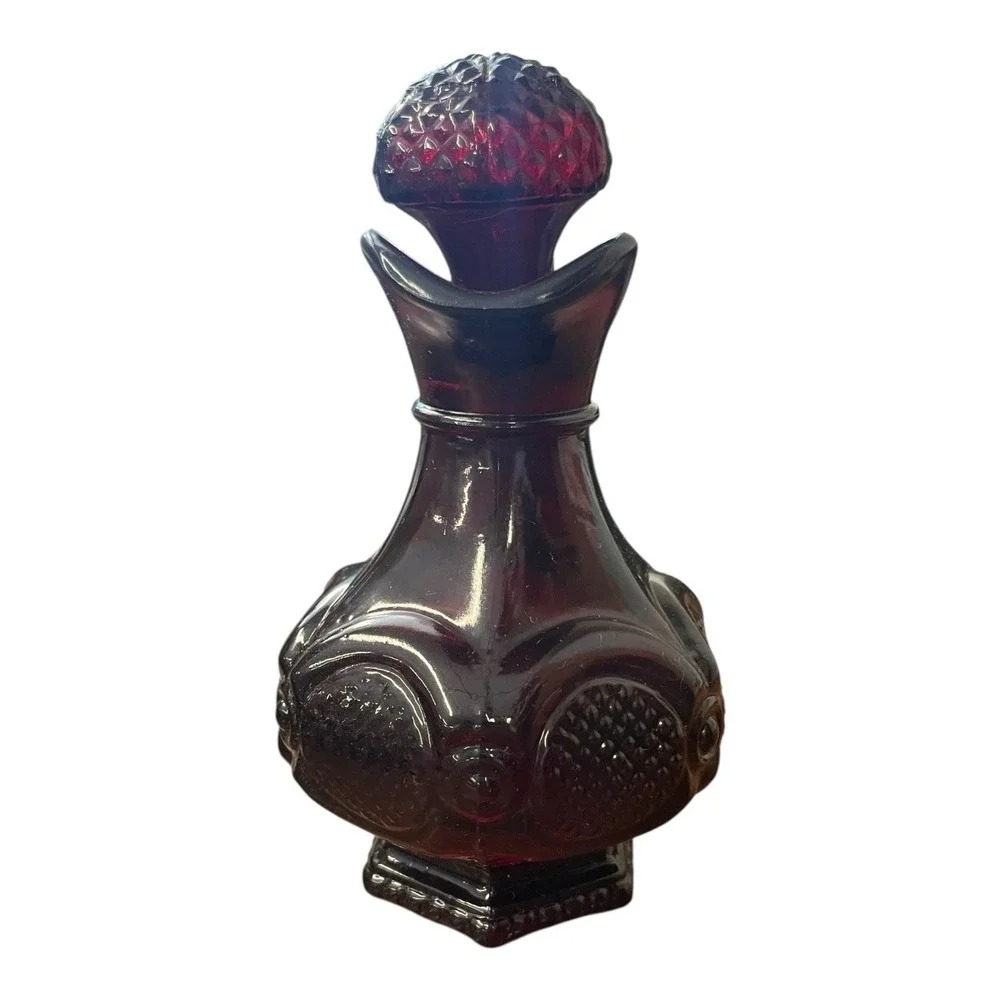 Avon‎ The 1876 Cape Cod Collection Red Glass Cruet With Bath Oil